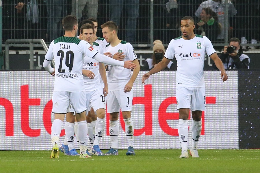 Borussia Mönchengladbach vs. SpVgg Greuther Fürth (2021/22)_41