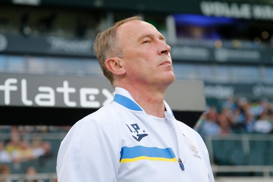 Borussia Mönchengladbach vs. Ukraine (2021/22)_12