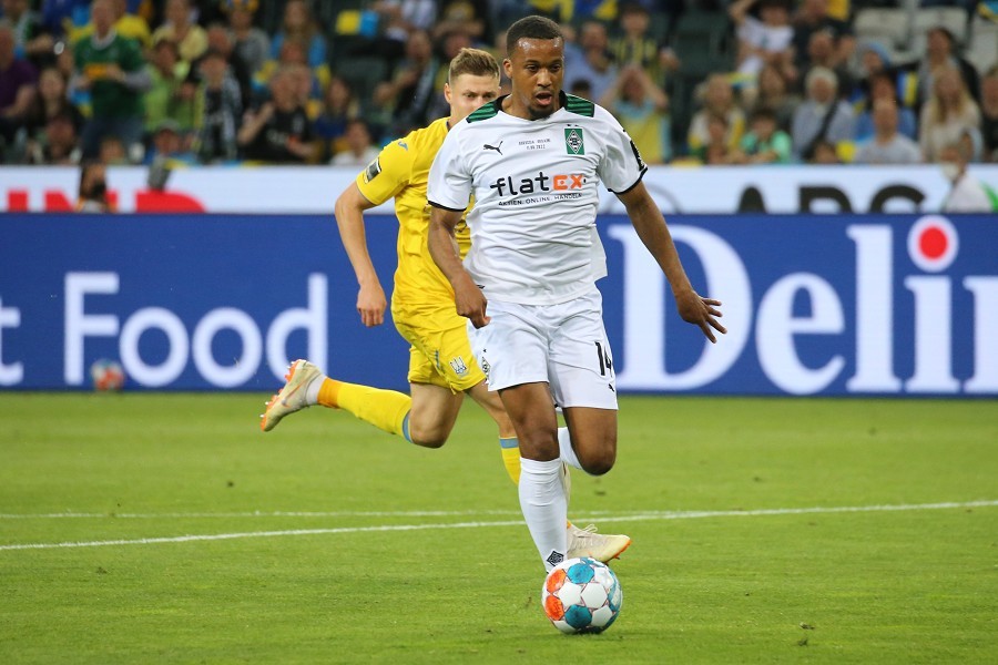 Borussia Mönchengladbach vs. Ukraine (2021/22)_24