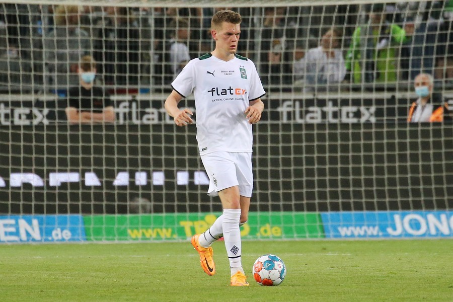 Borussia Mönchengladbach vs. Ukraine (2021/22)_28