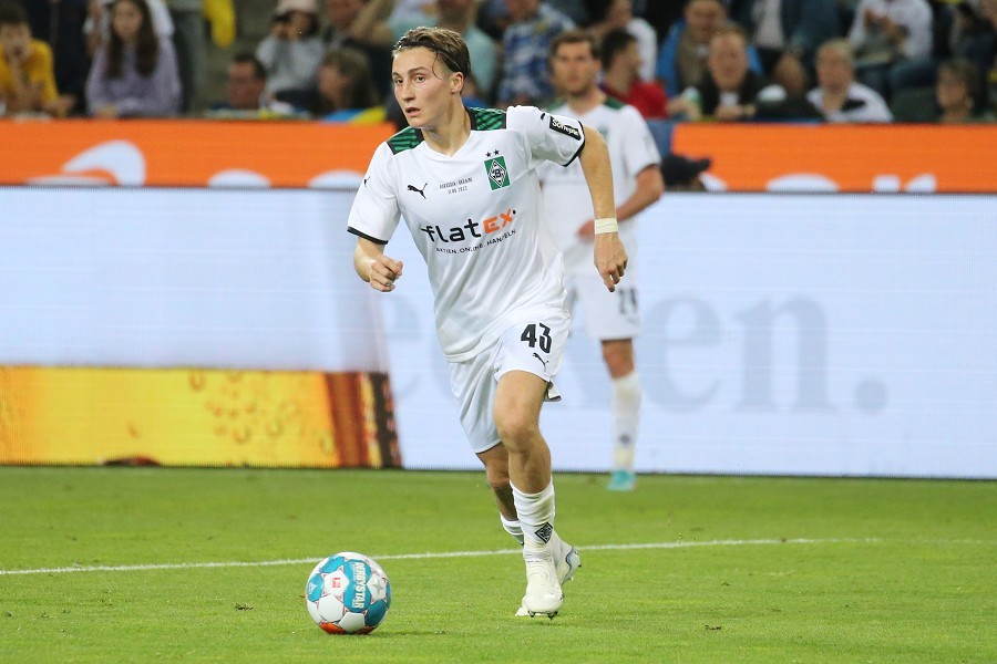 Borussia Mönchengladbach vs. Ukraine (2021/22)_31