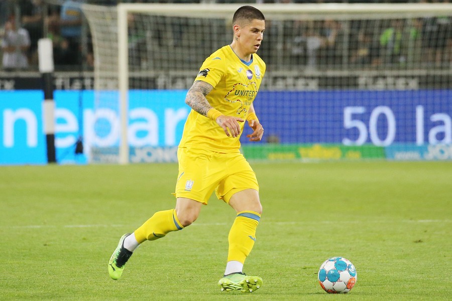 Borussia Mönchengladbach vs. Ukraine (2021/22)_32