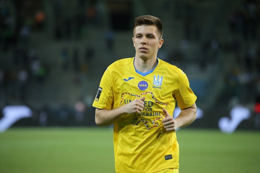 Borussia Mönchengladbach vs. Ukraine (2021/22)_41