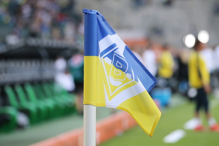 Borussia Mönchengladbach vs. Ukraine (2021/22)_5