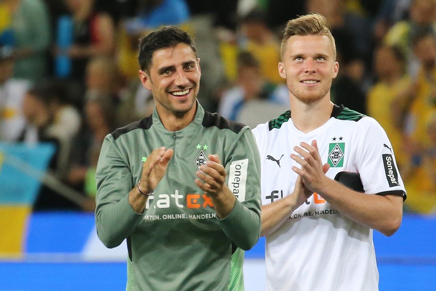 Borussia Mönchengladbach vs. Ukraine (2021/22)_60