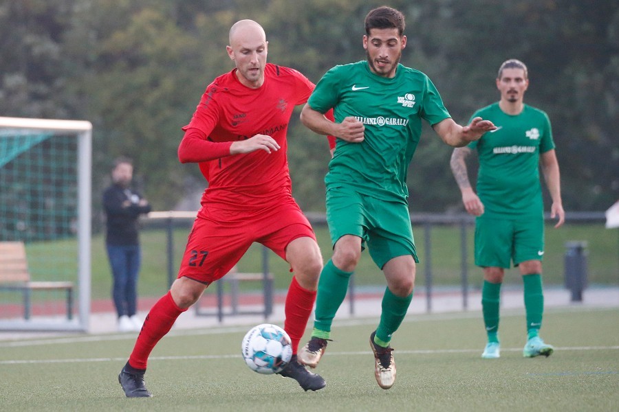 DJK/VfL Giesenkirchen vs. VfB Solingen (2021/22)_16