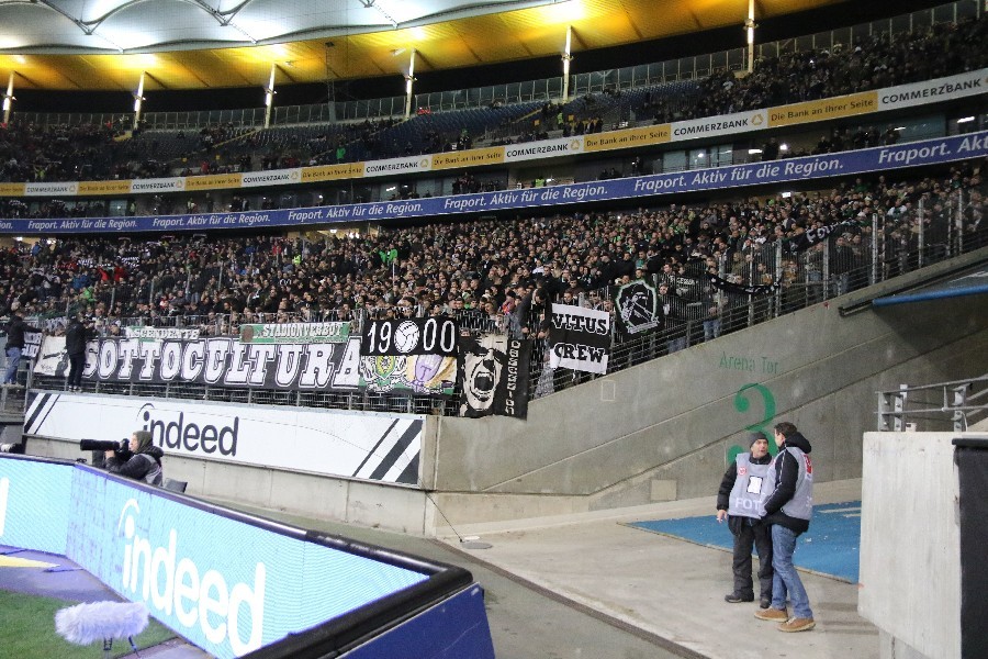 Eintracht Frankfurt- Borussia Mönchengladbach (2017/18)_16