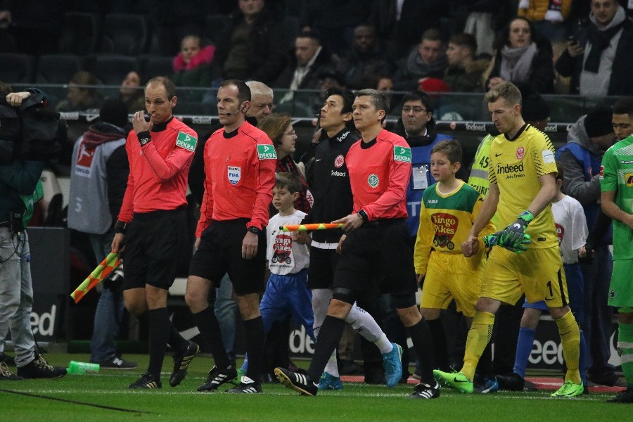 Eintracht Frankfurt- Borussia Mönchengladbach (2017/18)_20