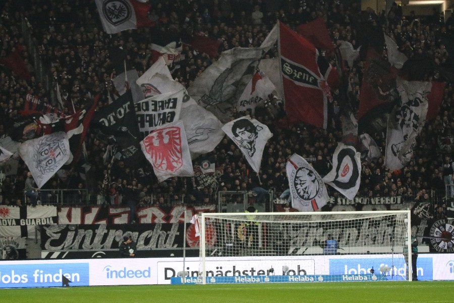 Eintracht Frankfurt- Borussia Mönchengladbach (2017/18)_21