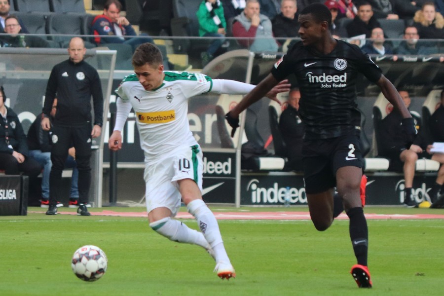 Eintracht Frankfurt- Borussia Mönchengladbach (2018/19)_33