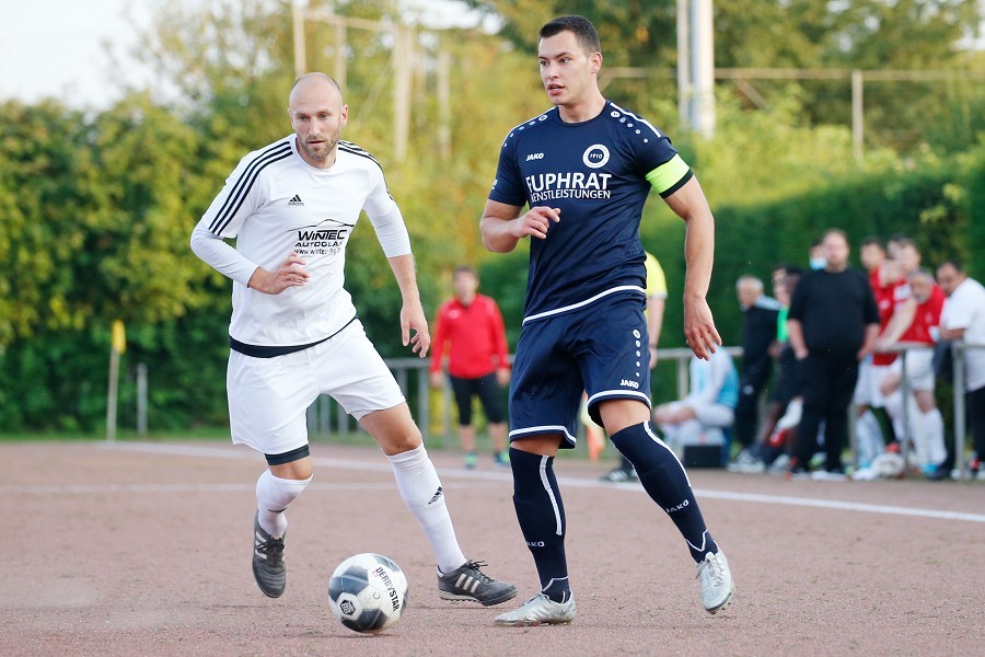 FC Eintracht Güdderath vs. DJK/VfL Giesenkirchen (2021/22)_10