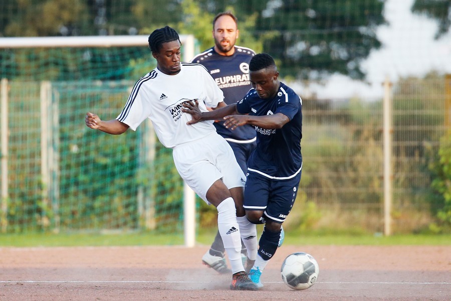 FC Eintracht Güdderath vs. DJK/VfL Giesenkirchen (2021/22)_15