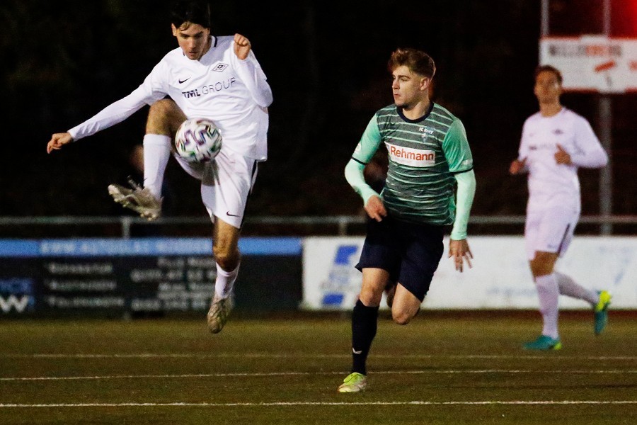 FC Kray vs. Sportfreunde Baumberg (2021/22)_13