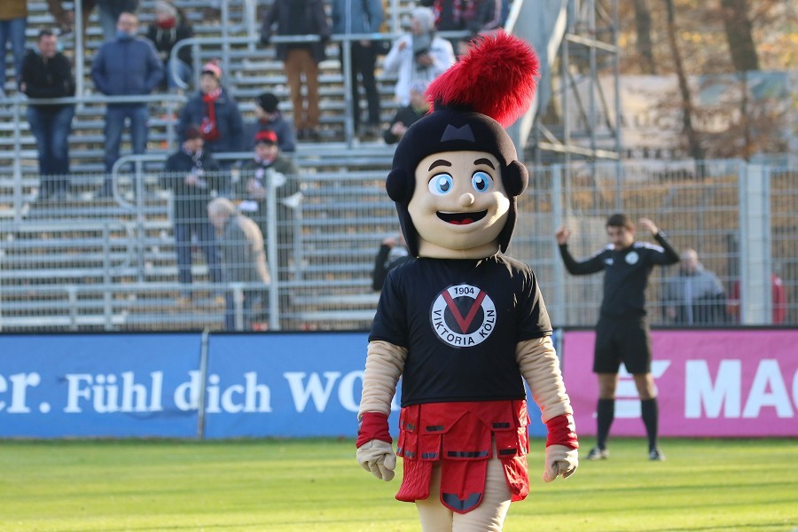 FC Viktoria Köln- 1. FC Kaiserslauern (2019/20)_4