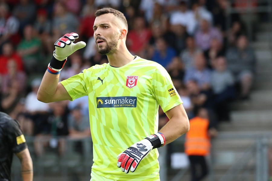 FC Viktoria Köln- Hallescher FC (2019/20)_15