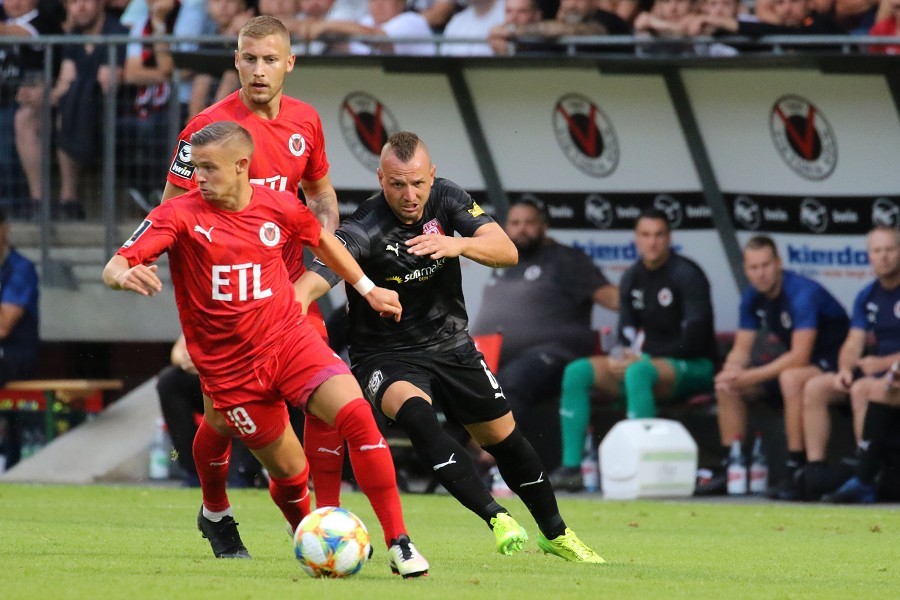 FC Viktoria Köln- Hallescher FC (2019/20)_28