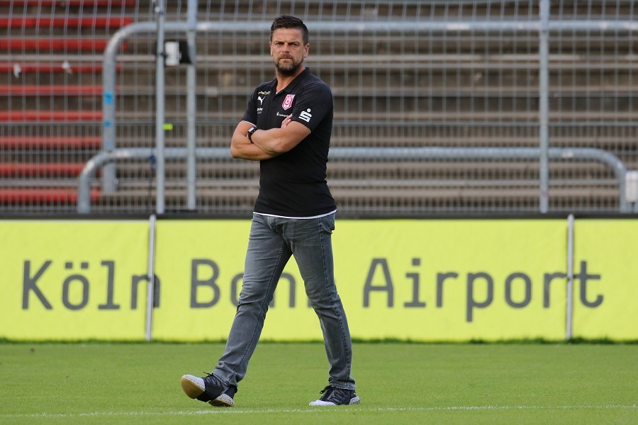 FC Viktoria Köln- Hallescher FC (2019/20)_7