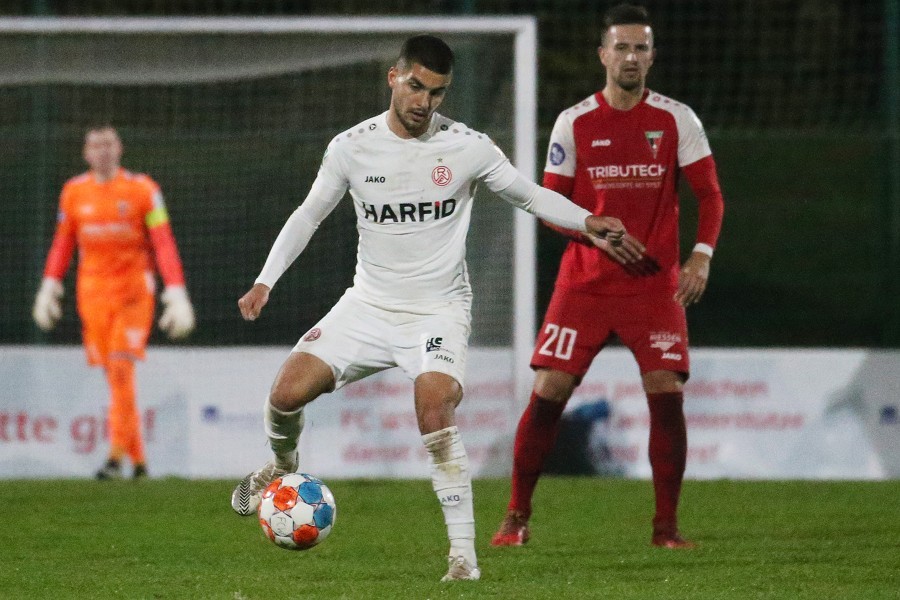 FC Wegberg-Beeck vs. RW Essen (2021/22)_30