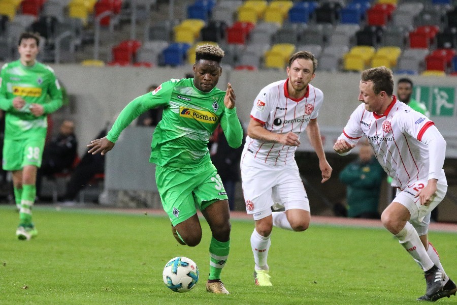 Fortuna Düsseldorf- Borussia Mönchengladbach (2017/18)_24