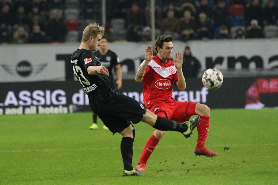 Fortuna Düsseldorf- Eintracht Frankfurt (2018/19)_34
