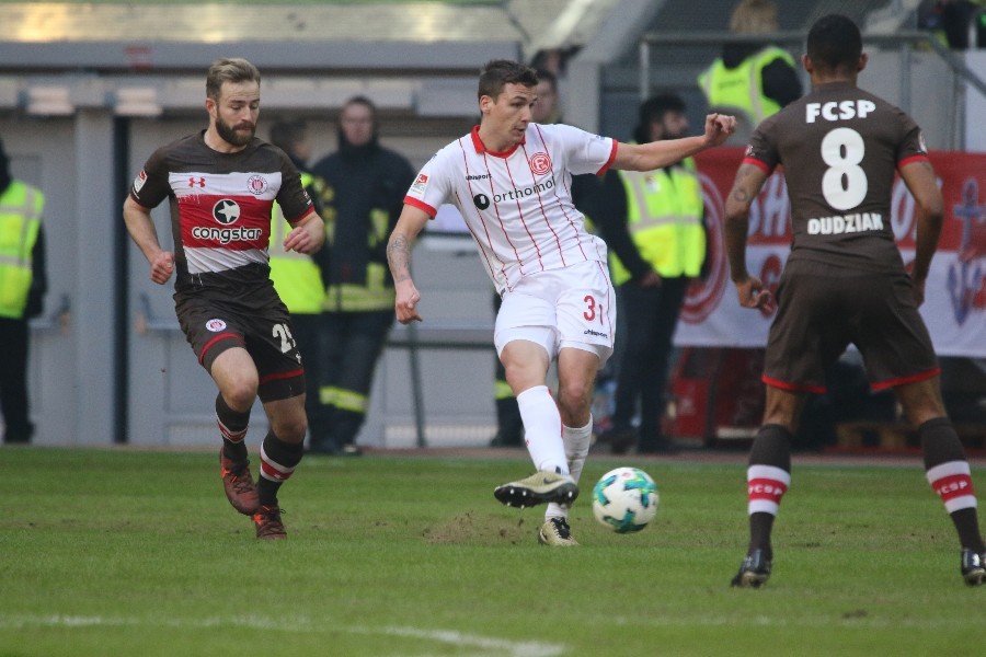Fortuna Düsseldorf- FC St. Pauli (2017/18)_13