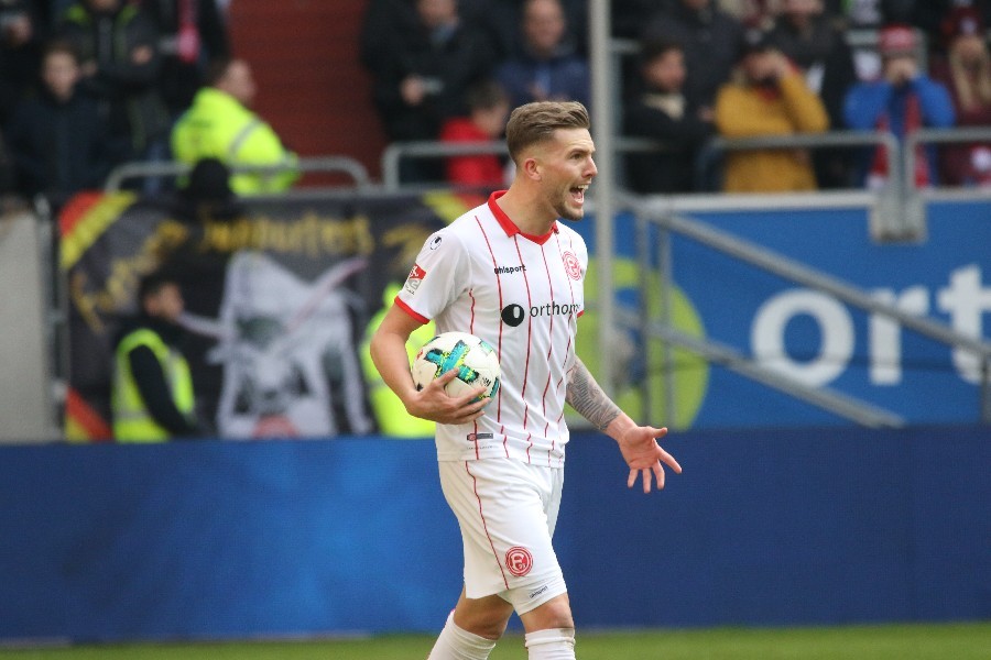 Fortuna Düsseldorf- SpVgg Greuther Fürth (2017/18)_19