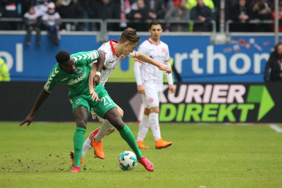 Fortuna Düsseldorf- SpVgg Greuther Fürth (2017/18)_33