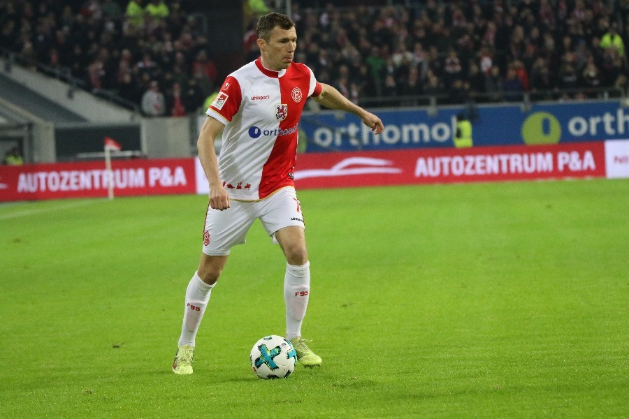Fortuna Düsseldorf-  SV Sandhausen (2017/18)_25