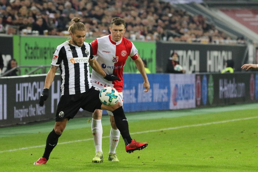Fortuna Düsseldorf-  SV Sandhausen (2017/18)_34
