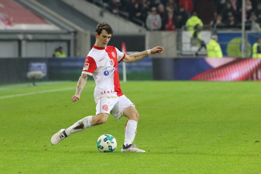 Fortuna Düsseldorf-  SV Sandhausen (2017/18)_35