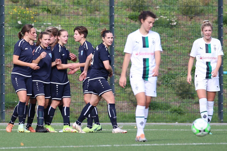 FV Mönchengladbach vs. Borussia Mönchengladbach (2022/23)_29