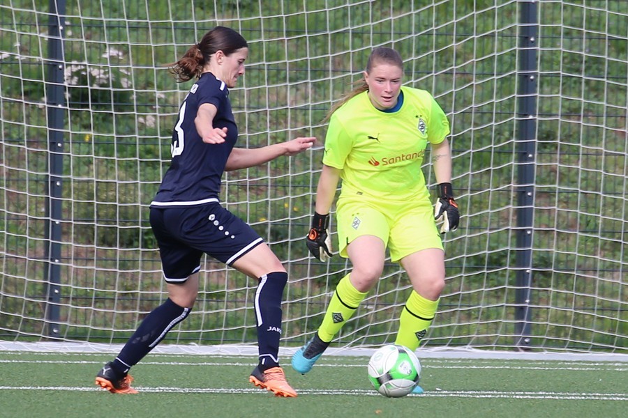 FV Mönchengladbach vs. Borussia Mönchengladbach (2022/23)_32