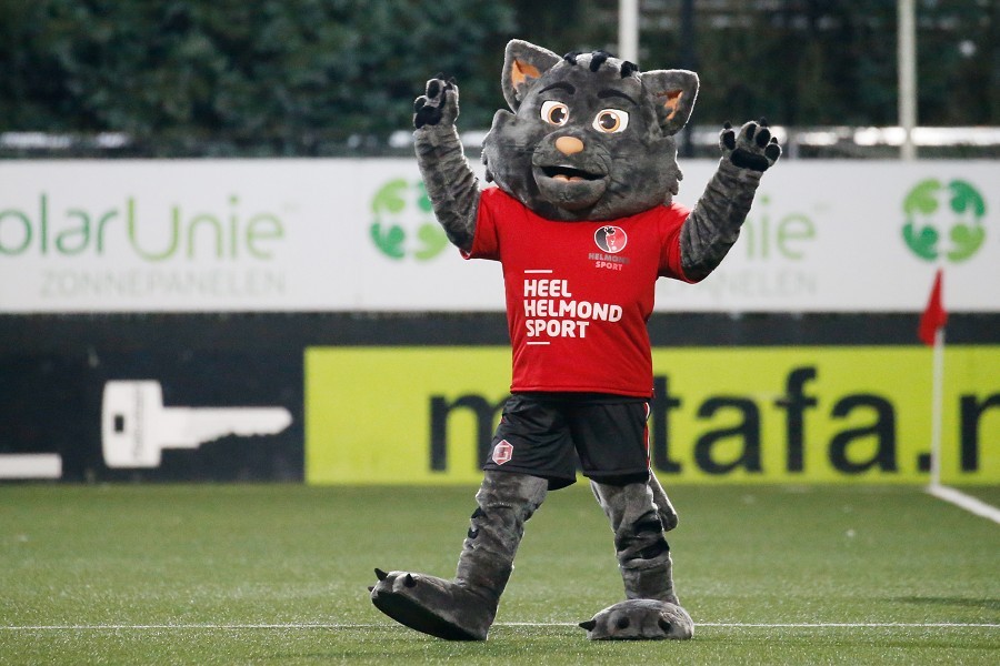 Helmond Sport vs. FC Emmen (2021/22)_11
