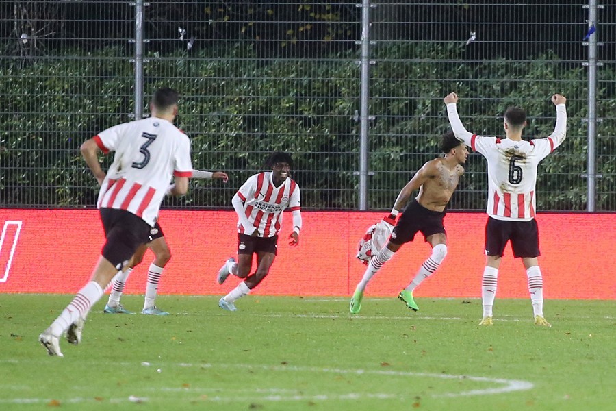 Jong PSV vs. Jong FC Utrecht (2022/23)_10