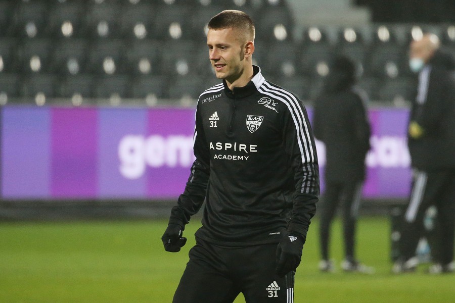 KAS Eupen vs. Standard Lüttich (2021/22)_1