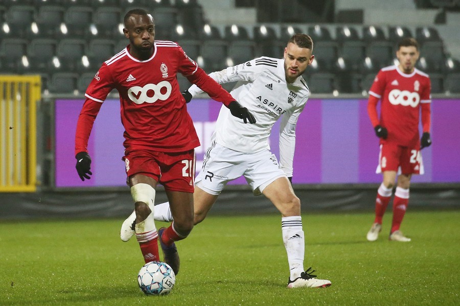 KAS Eupen vs. Standard Lüttich (2021/22)_31