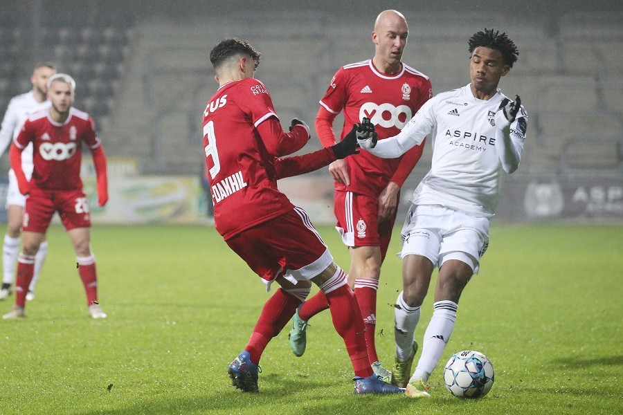 KAS Eupen vs. Standard Lüttich (2021/22)_33