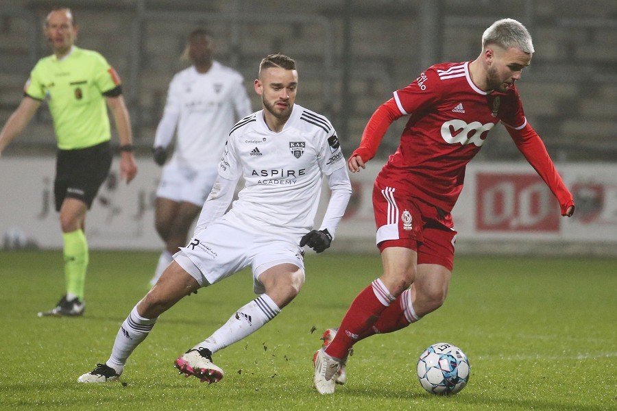 KAS Eupen vs. Standard Lüttich (2021/22)_34