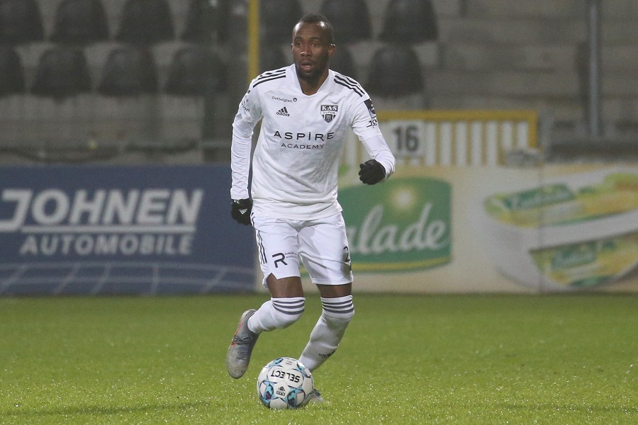 KAS Eupen vs. Standard Lüttich (2021/22)_37