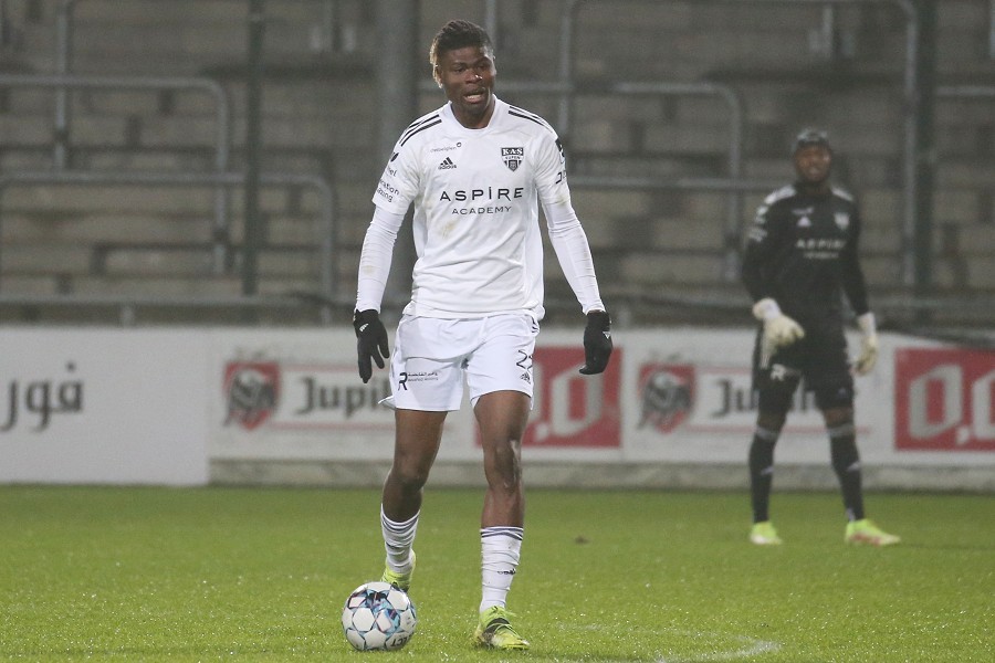 KAS Eupen vs. Standard Lüttich (2021/22)_47