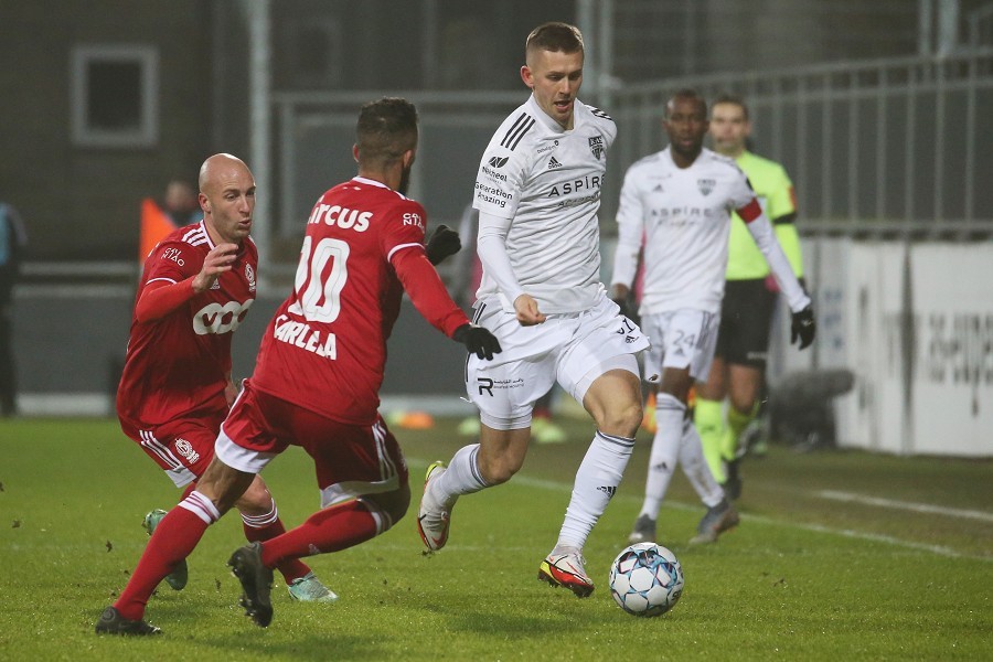 KAS Eupen vs. Standard Lüttich (2021/22)_52