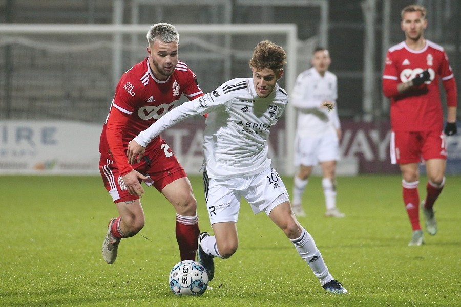 KAS Eupen vs. Standard Lüttich (2021/22)_55