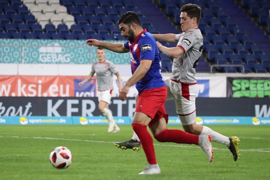 KFC Uerdingen- 1. FC Kaiserslautern (2018/19)_23