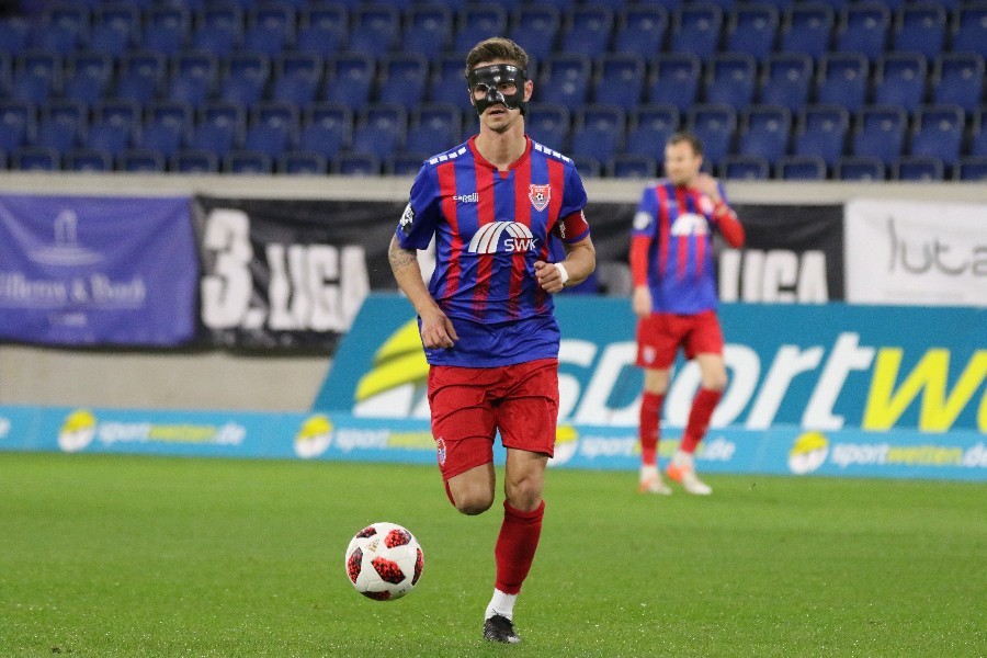 KFC Uerdingen- Karlsruher SC (2018/19)_29