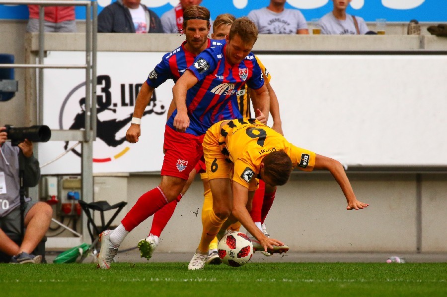 KFC Uerdingen- SG Sonnenhof Großaspach (2018/19)_37