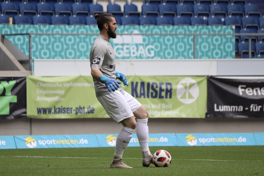 KFC Uerdingen- SV Wehen Wiesbaden (2018/19)_11