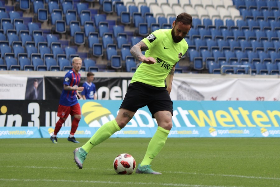 KFC Uerdingen- SV Wehen Wiesbaden (2018/19)_12