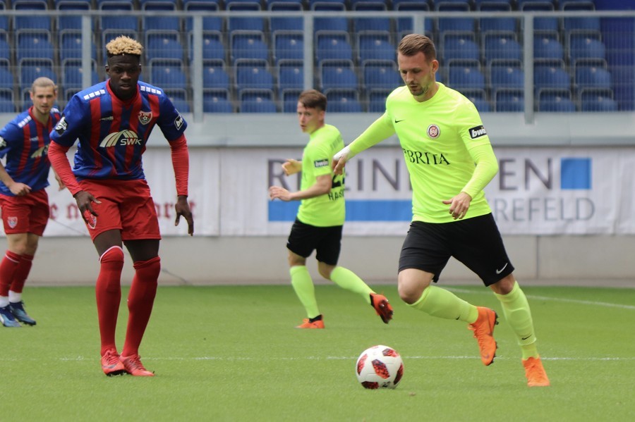 KFC Uerdingen- SV Wehen Wiesbaden (2018/19)_13