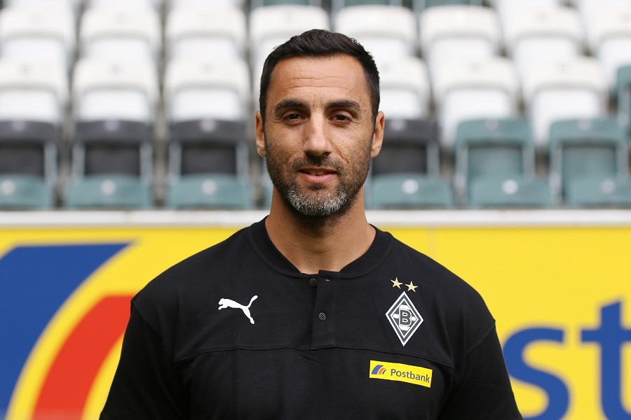Mannschaftsfoto Borussia Mönchengladbach (2019/20)_13