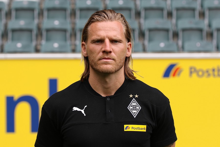 Mannschaftsfoto Borussia Mönchengladbach (2019/20)_16